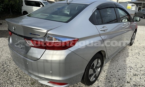 Buy Used Honda Grace Silver Car in St John's in Antigua Buy Used Honda Grace Silver Car in St John's in Antigua