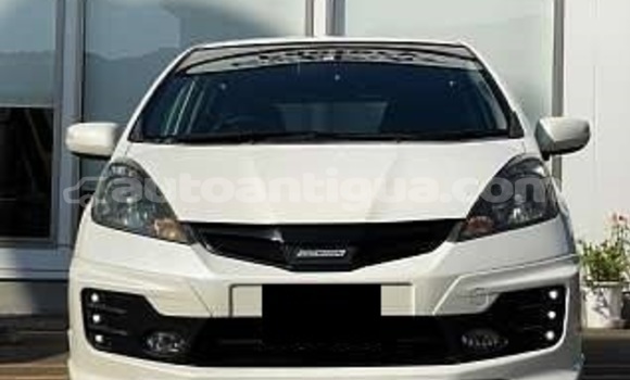 Buy Used Honda FIT White Car in All Saints in Antigua Buy Used Honda FIT White Car in All Saints in Antigua