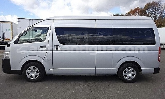 Buy Used Toyota Hiace Silver Car in St John's in Antigua Buy Used Toyota Hiace Silver Car in St John's in Antigua
