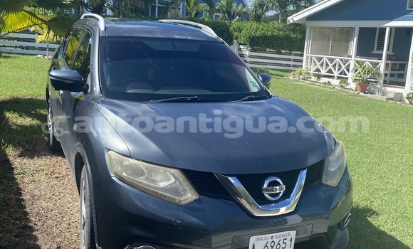 Buy Used Nissan X–Trail Blue Car in St John's in Antigua