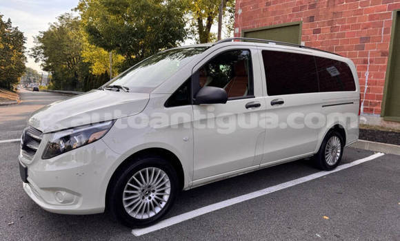 Buy Used Mercedes-Benz Vito White Car in St John's in Antigua Buy Used Mercedes-Benz Vito White Car in St John's in Antigua
