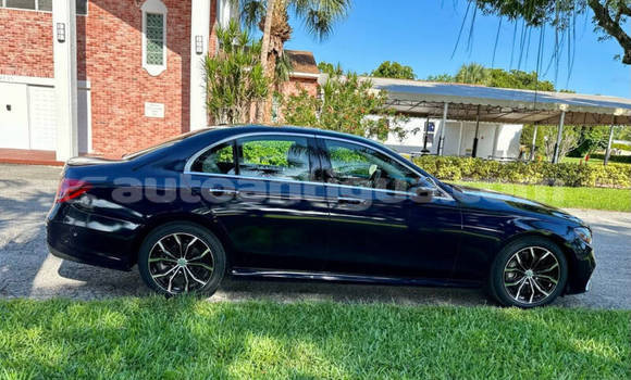 Buy Used Mercedes-Benz E–Class Blue Car in St John's in Antigua Buy Used Mercedes-Benz E–Class Blue Car in St John's in Antigua