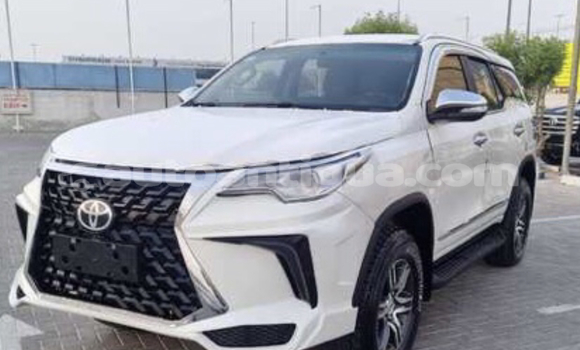 Buy Used Toyota Fortuner White Car in St John's in Antigua Buy Used Toyota Fortuner White Car in St John's in Antigua