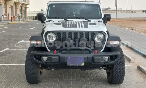 Buy Used Jeep Wrangler White Car in St John's in Antigua Buy Used Jeep Wrangler White Car in St John's in Antigua