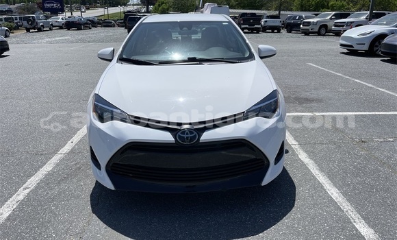 Buy Used Toyota Corolla White Car in Cedar Grove in Antigua Buy Used Toyota Corolla White Car in Cedar Grove in Antigua