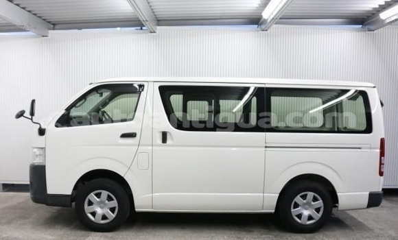 Buy Used Toyota Hiace White Car in St John's in Antigua Buy Used Toyota Hiace White Car in St John's in Antigua
