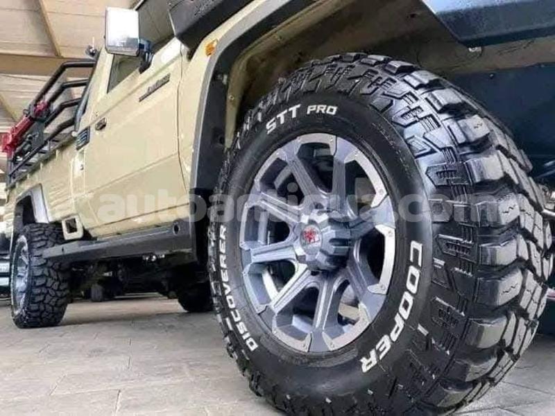 Big with watermark toyota land cruiser antigua st john s 4702