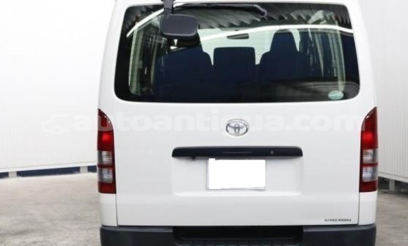 Buy Used Toyota Hiace White Car in St John's in Antigua Buy Used Toyota Hiace White Car in St John's in Antigua