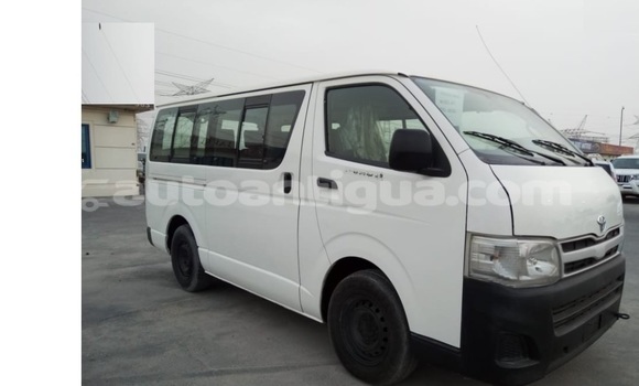 Buy Used Toyota Hiace White Car in St John's in Antigua Buy Used Toyota Hiace White Car in St John's in Antigua
