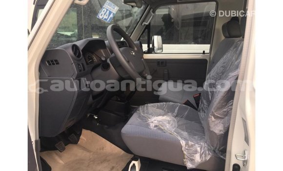 Buy Import Toyota Land Cruiser White Car in Import - Dubai in Antigua Buy Import Toyota Land Cruiser White Car in Import - Dubai in Antigua
