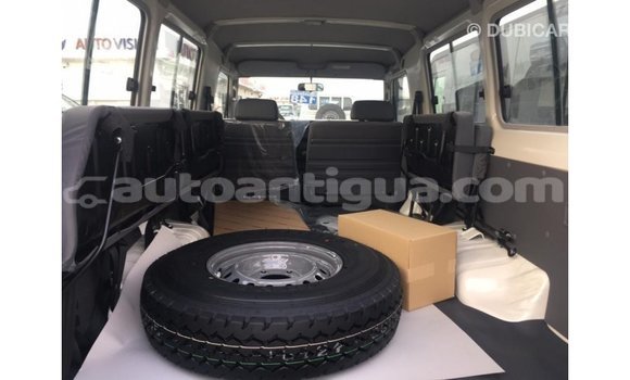 Buy Import Toyota Land Cruiser White Car in Import - Dubai in Antigua Buy Import Toyota Land Cruiser White Car in Import - Dubai in Antigua