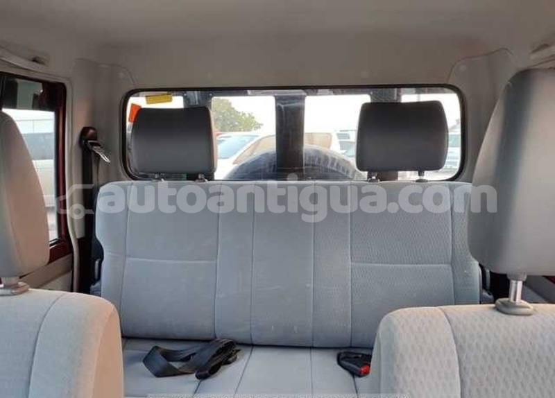 Big with watermark toyota land cruiser antigua liberta 4713