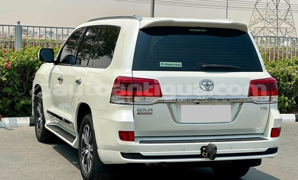 Buy Used Toyota Land Cruiser White Car in All Saints in Antigua Buy Used Toyota Land Cruiser White Car in All Saints in Antigua