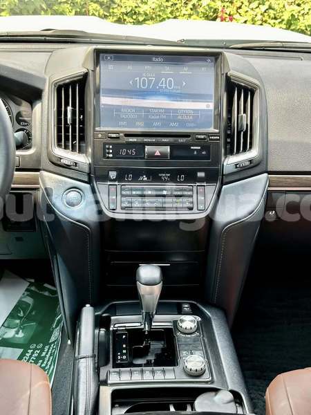 Big with watermark toyota land cruiser antigua all saints 4714