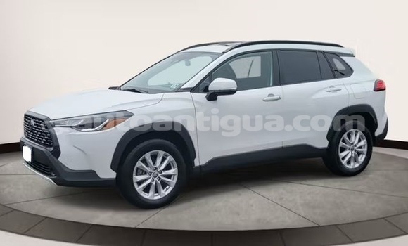 Buy Used Toyota Corolla Cross White Car in St John's in Antigua Buy Used Toyota Corolla Cross White Car in St John's in Antigua