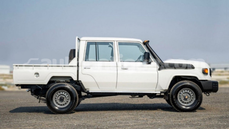 Big with watermark toyota land cruiser antigua st john s 4758