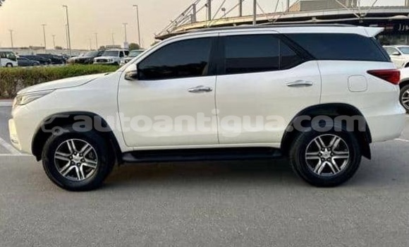 Buy Used Toyota Fortuner White Car in St John's in Antigua Buy Used Toyota Fortuner White Car in St John's in Antigua