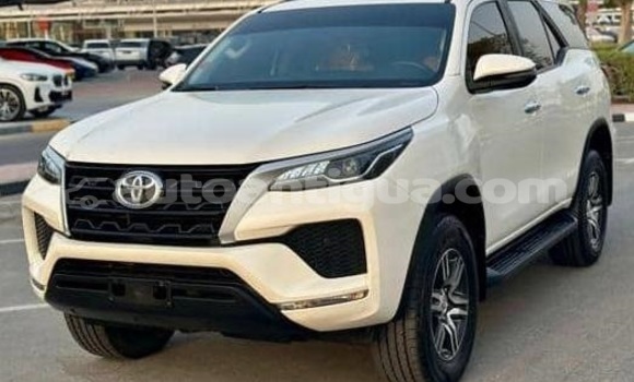 Buy Used Toyota Fortuner White Car in St John's in Antigua Buy Used Toyota Fortuner White Car in St John's in Antigua