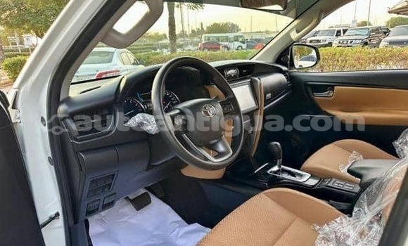 Buy Used Toyota Fortuner White Car in St John's in Antigua Buy Used Toyota Fortuner White Car in St John's in Antigua