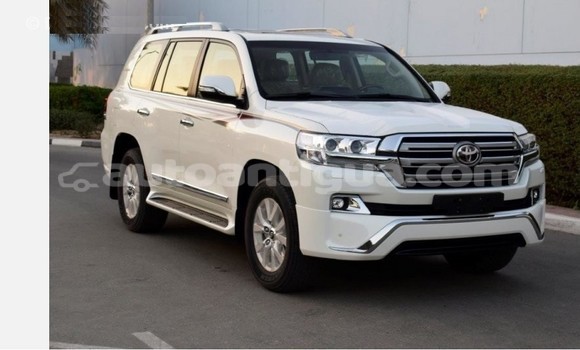 Buy Used Toyota Land Cruiser White Car in St John's in Antigua