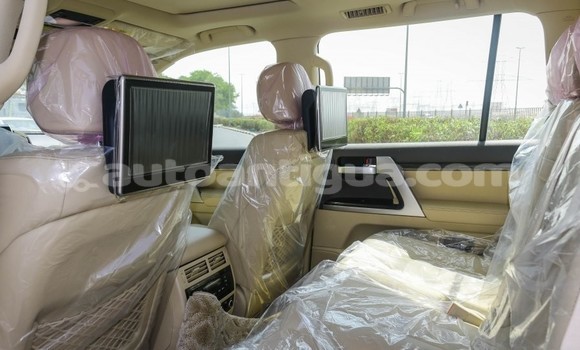 Buy Used Toyota Land Cruiser White Car in St John's in Antigua Buy Used Toyota Land Cruiser White Car in St John's in Antigua
