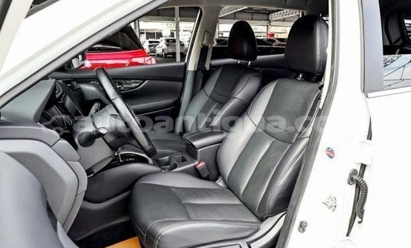 Buy Used Nissan X–Trail White Car in St John's in Antigua Buy Used Nissan X–Trail White Car in St John's in Antigua