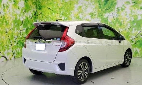 Buy Used Honda FIT White Car in St John's in Antigua Buy Used Honda FIT White Car in St John's in Antigua
