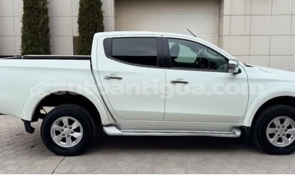 Buy Used Mitsubishi L200 White Car in St John's in Antigua Buy Used Mitsubishi L200 White Car in St John's in Antigua