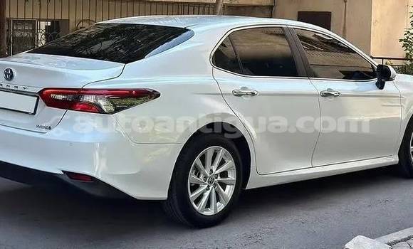 Buy Used Toyota Camry White Car in St John's in Antigua Buy Used Toyota Camry White Car in St John's in Antigua