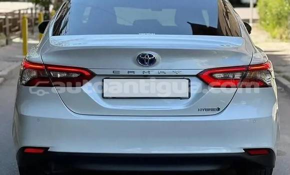 Buy Used Toyota Camry White Car in St John's in Antigua Buy Used Toyota Camry White Car in St John's in Antigua