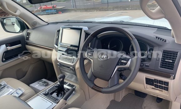 Buy Used Toyota Land Cruiser White Car in St John's in Antigua Buy Used Toyota Land Cruiser White Car in St John's in Antigua