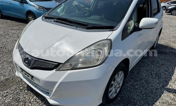 Buy Used Honda FIT White Car in St John's in Antigua