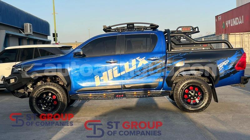 Big with watermark toyota hilux antigua import dubai 4857