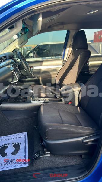 Big with watermark toyota hilux antigua import dubai 4857