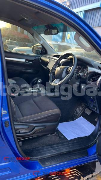 Big with watermark toyota hilux antigua import dubai 4857
