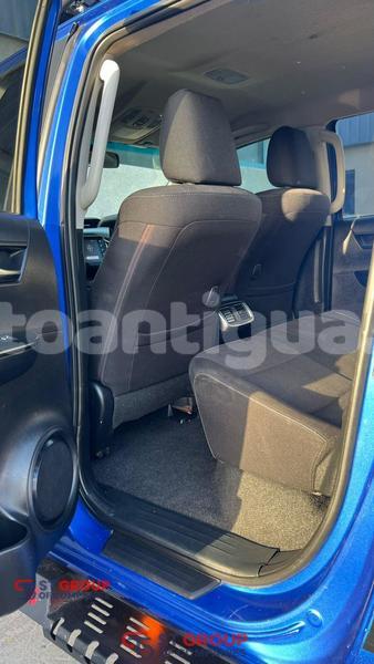Big with watermark toyota hilux antigua import dubai 4857