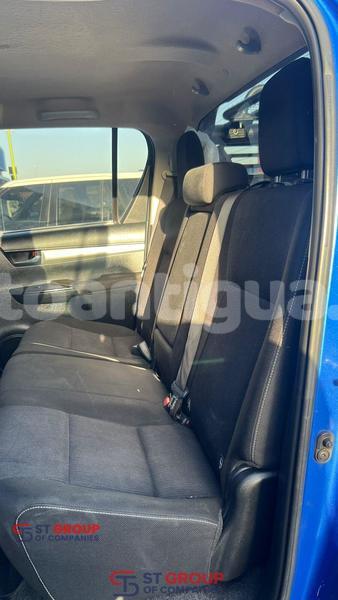 Big with watermark toyota hilux antigua import dubai 4857