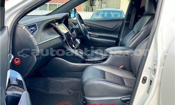 Buy Import Toyota Harrier White Car in Import - Dubai in Antigua Buy Import Toyota Harrier White Car in Import - Dubai in Antigua