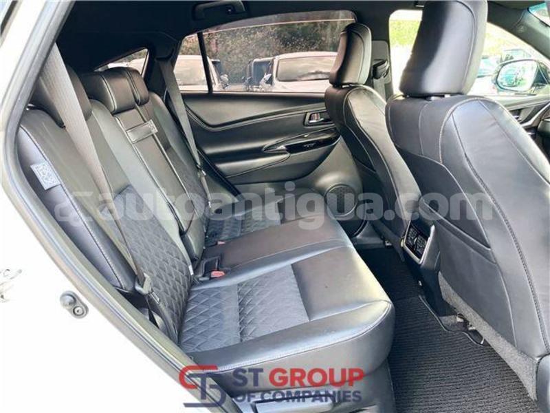 Big with watermark toyota harrier antigua import dubai 4868
