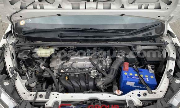 Buy Used Toyota Voxy White Car in Import - Dubai in Antigua Buy Used Toyota Voxy White Car in Import - Dubai in Antigua