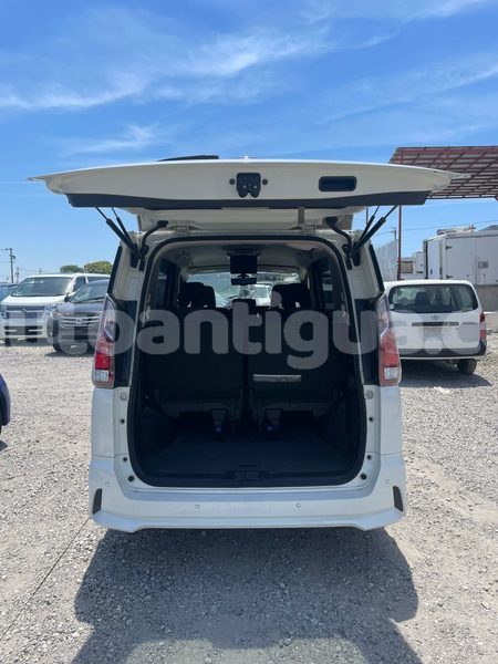 Big with watermark nissan serena antigua all saints 4876