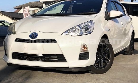 Buy Used Toyota Aqua White Car in All Saints in Antigua