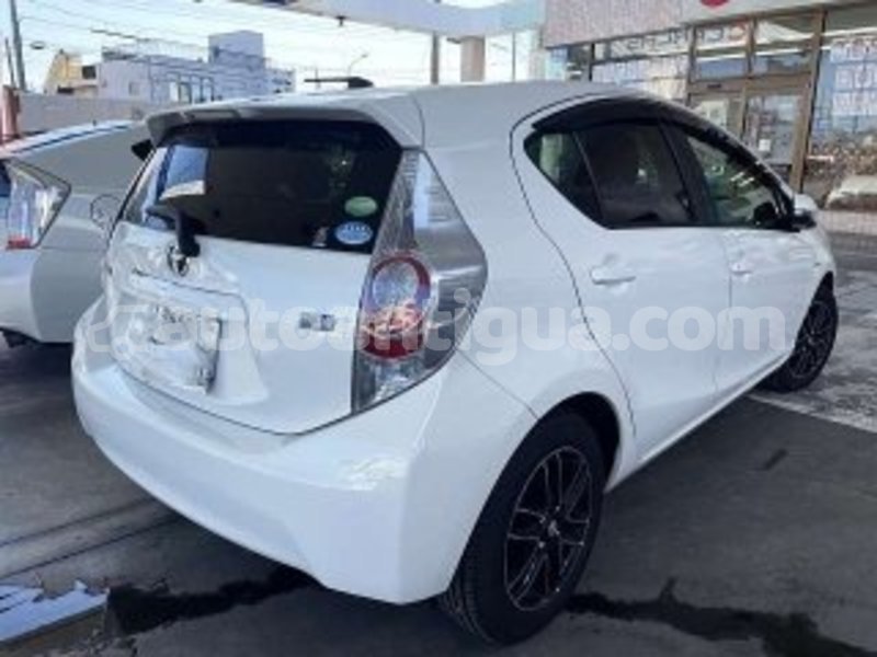 Big with watermark toyota aqua antigua all saints 4878