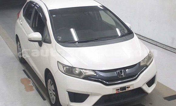 Buy Used Honda FIT White Car in St John's in Antigua