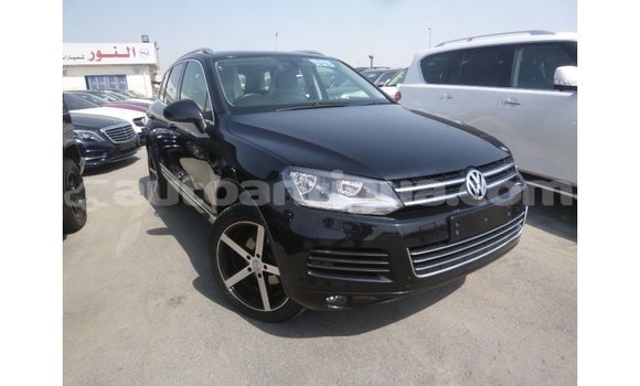 Buy Import Volkswagen Touareg Black Car in Import - Dubai in Antigua