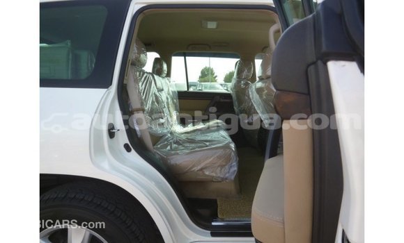 Buy Import Toyota Land Cruiser White Car in Import - Dubai in Antigua Buy Import Toyota Land Cruiser White Car in Import - Dubai in Antigua