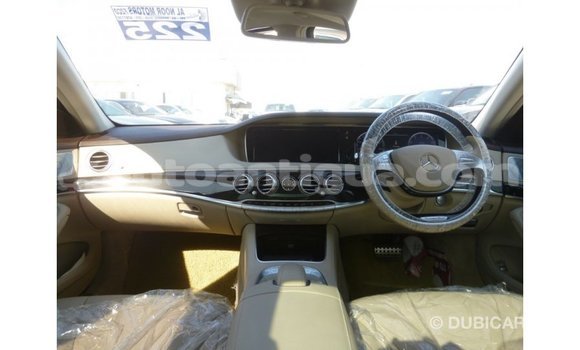 Buy Import Mercedes-Benz 190 (W201) White Car in Import - Dubai in Antigua Buy Import Mercedes-Benz 190 (W201) White Car in Import - Dubai in Antigua
