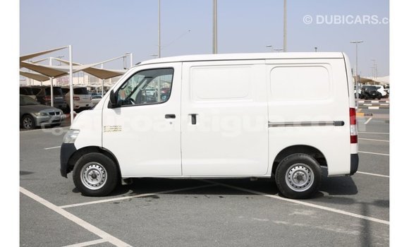 Buy Import Daihatsu Sirion White Car in Import - Dubai in Antigua