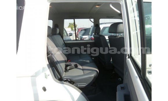 Buy Import Toyota Land Cruiser White Car in Import - Dubai in Antigua Buy Import Toyota Land Cruiser White Car in Import - Dubai in Antigua