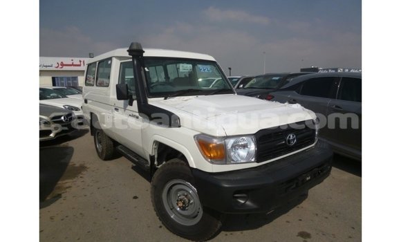 Buy Import Toyota Land Cruiser White Car in Import - Dubai in Antigua Buy Import Toyota Land Cruiser White Car in Import - Dubai in Antigua